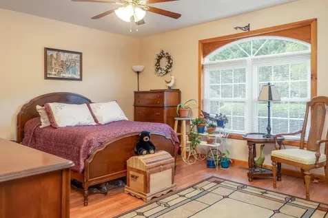 3496 Petersburg Pike Franklin WV 26807