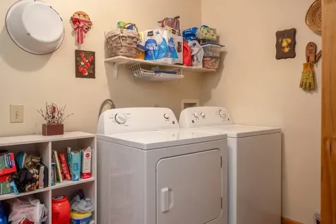 3496 Petersburg Pike Franklin WV 26807