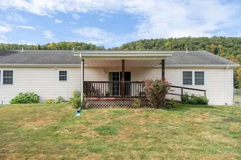 3496 Petersburg Pike Franklin WV 26807