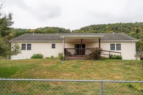 3496 Petersburg Pike Franklin WV 26807
