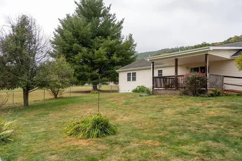 3496 Petersburg Pike Franklin WV 26807