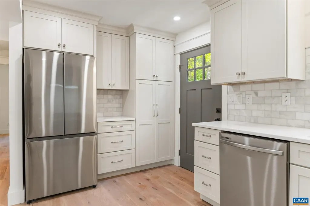 1614 Cambridge Circle Charlottesville VA 22903