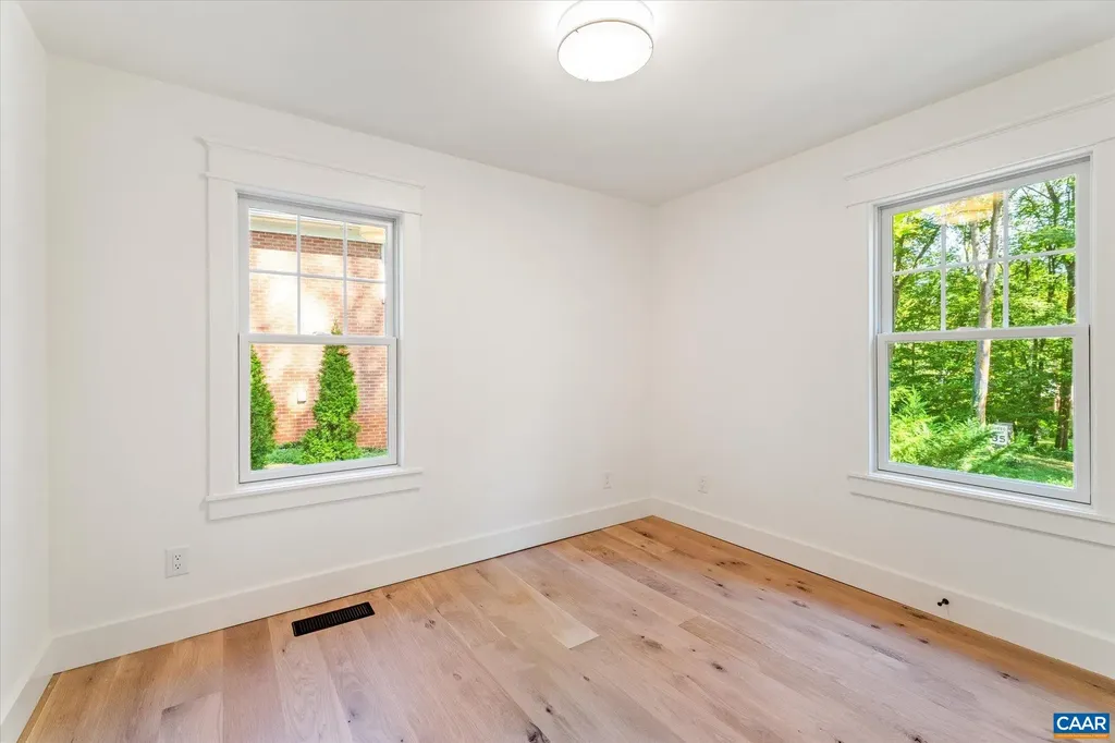 1614 Cambridge Circle Charlottesville VA 22903