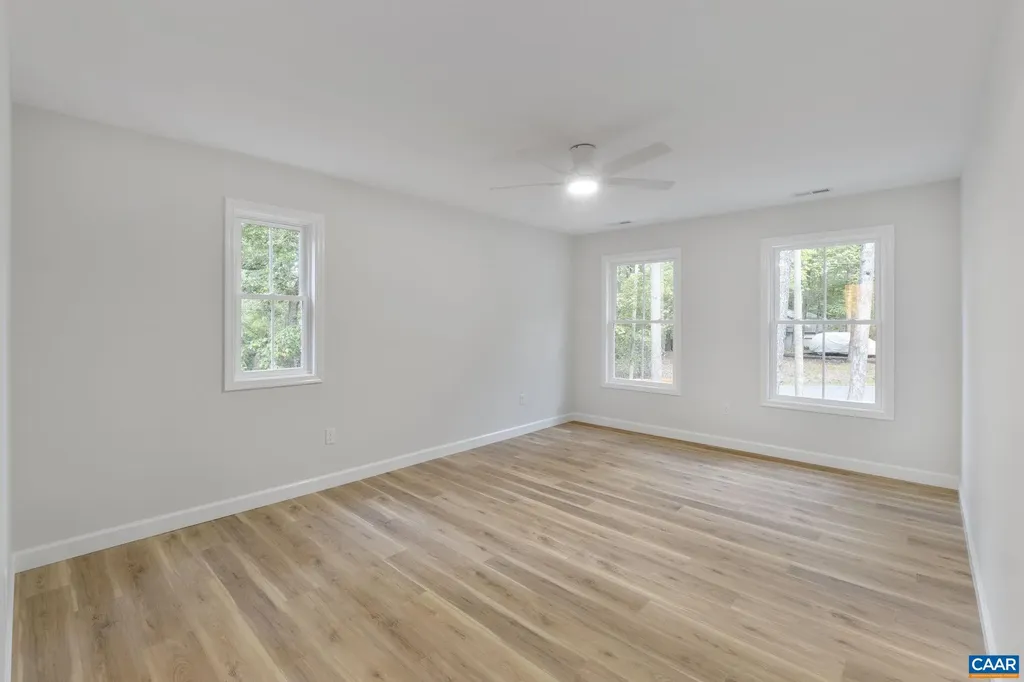 6 Condor Road Palmyra VA 22963