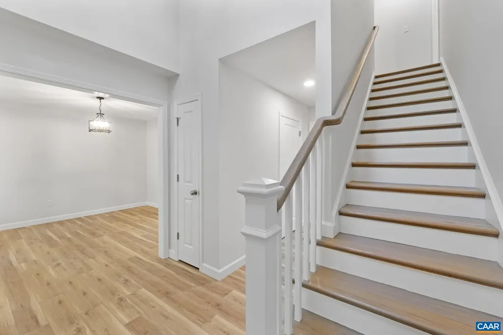 6 Condor Road Palmyra VA 22963