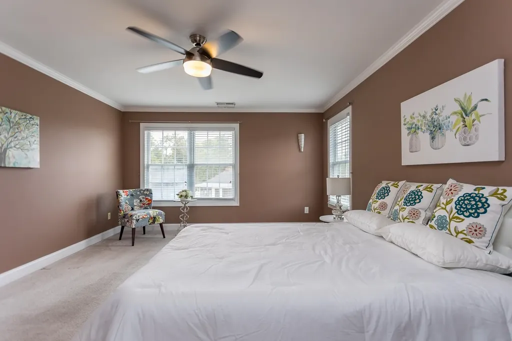 200 Kensington Drive Elkton VA 22827