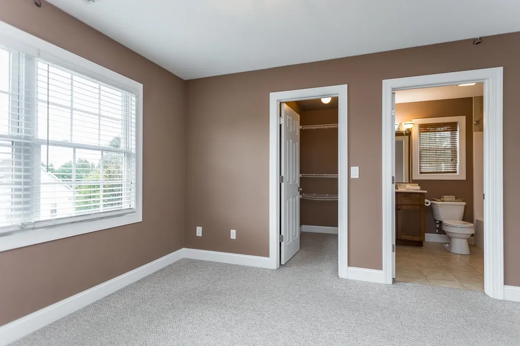 200 Kensington Drive Elkton VA 22827