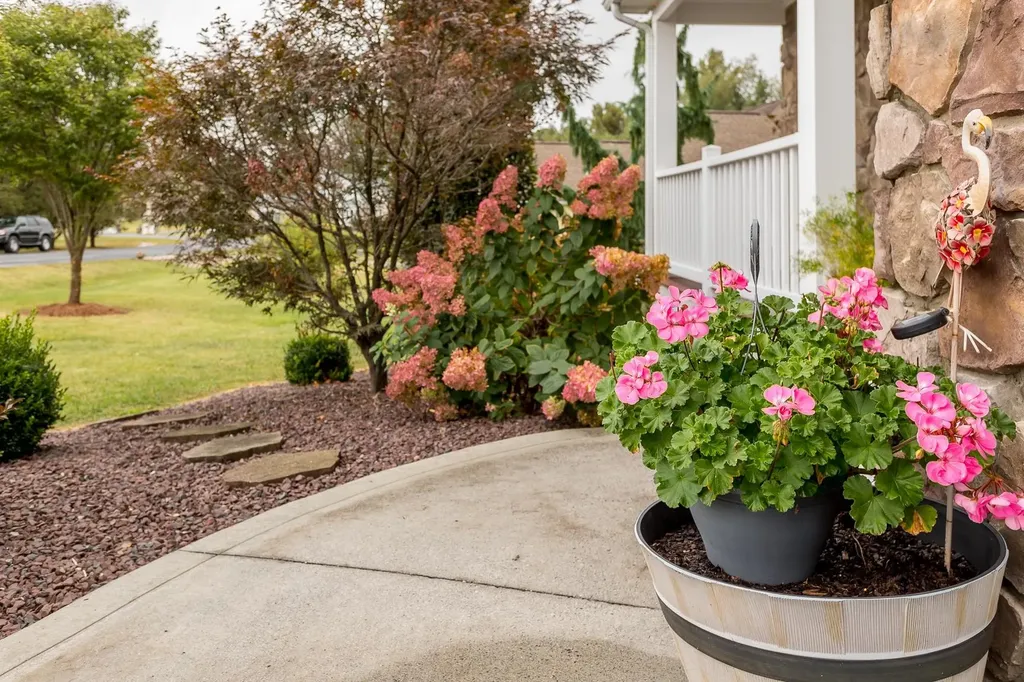 200 Kensington Drive Elkton VA 22827