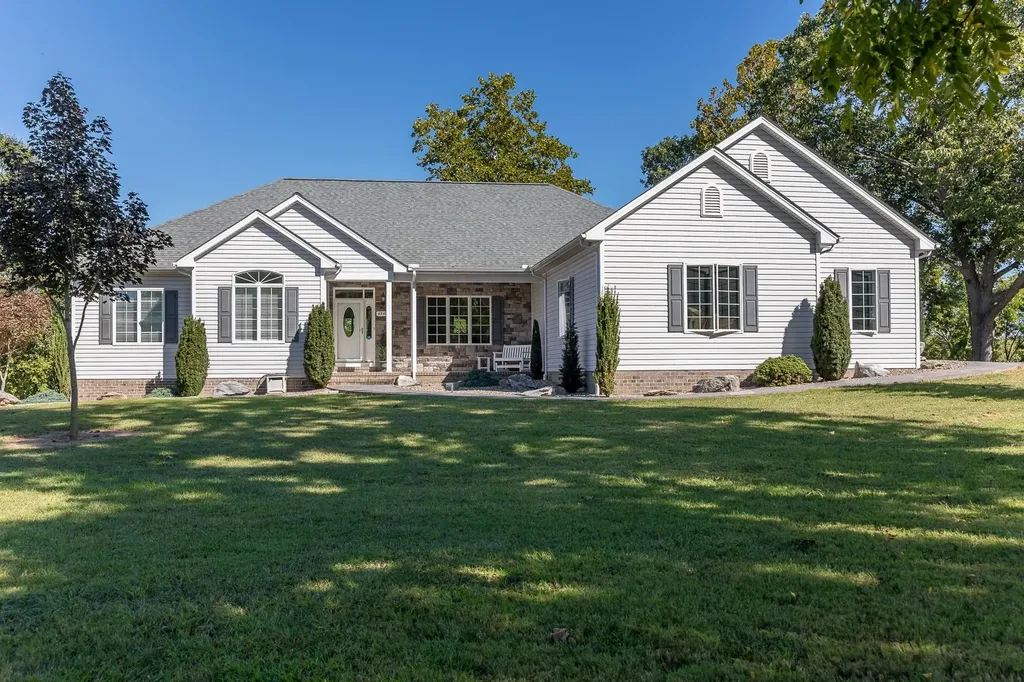 4348 Park Way Elkton VA 22827