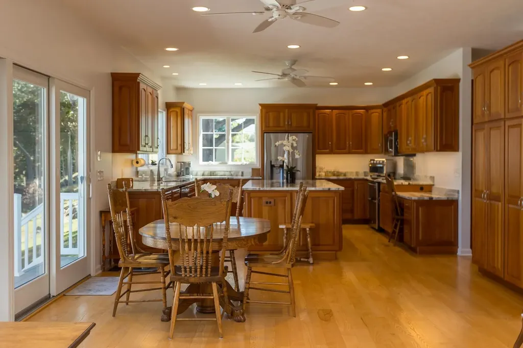 4348 Park Way Elkton VA 22827