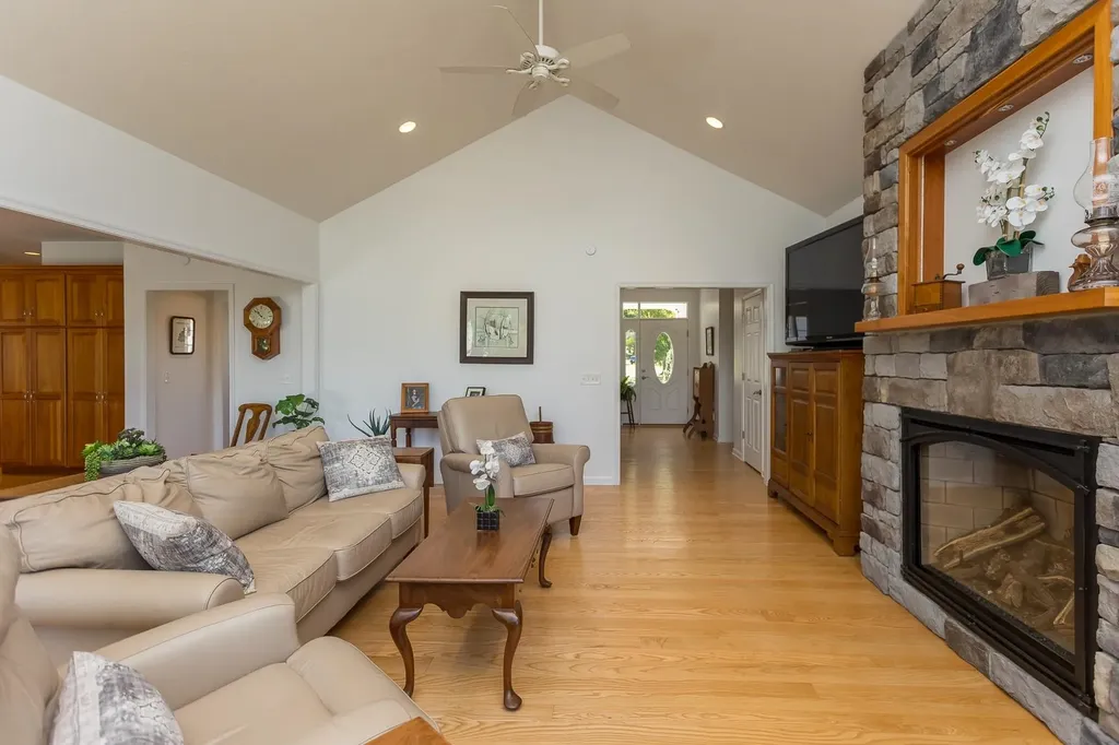 4348 Park Way Elkton VA 22827