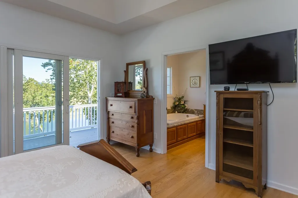 4348 Park Way Elkton VA 22827