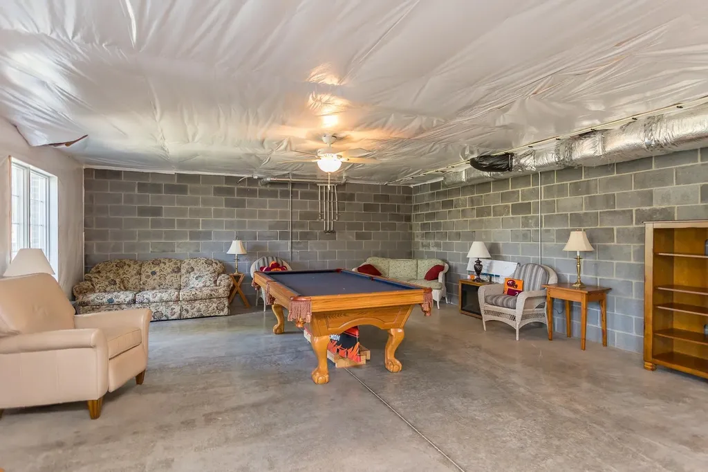 4348 Park Way Elkton VA 22827