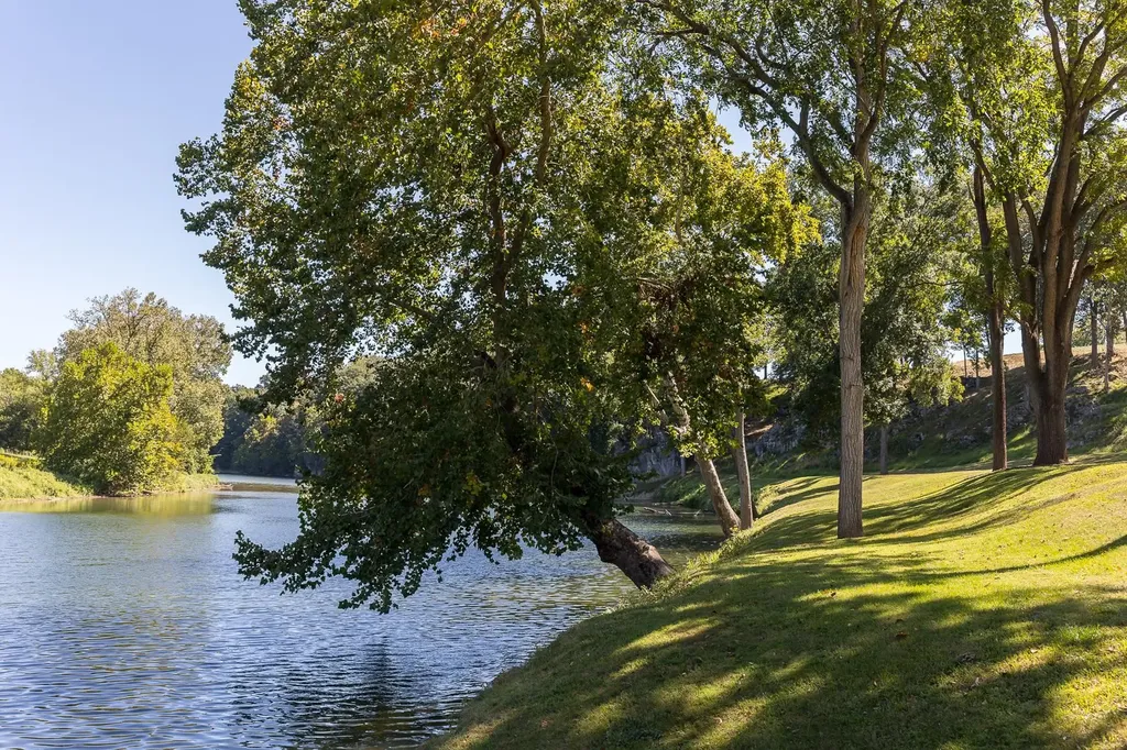 4348 Park Way Elkton VA 22827