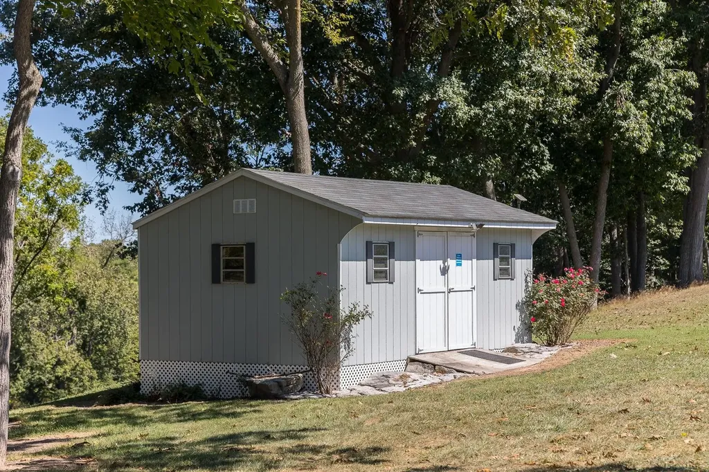 4348 Park Way Elkton VA 22827