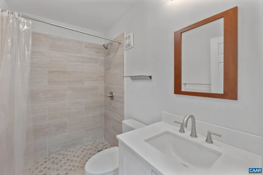 118 Roys Place Charlottesville VA 22902