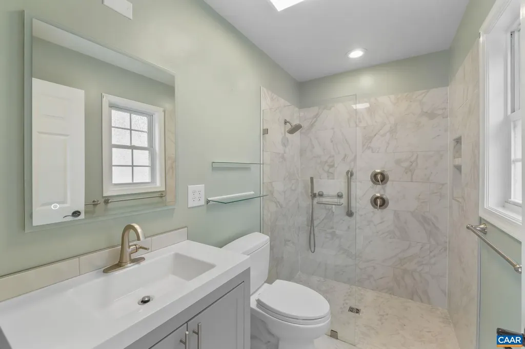 118 Roys Place Charlottesville VA 22902