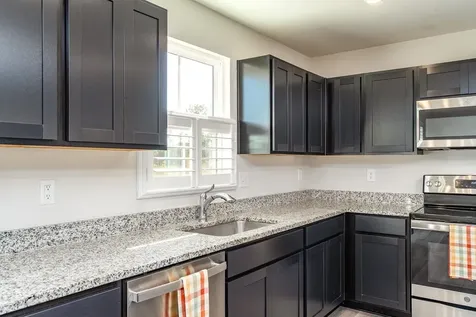1207 Watson Lane Grottoes VA 24441