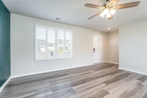 1207 Watson Lane Grottoes VA 24441