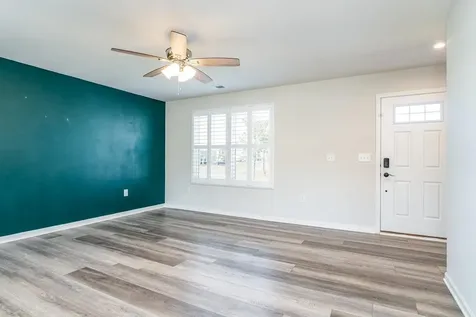 1207 Watson Lane Grottoes VA 24441