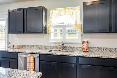 1207 Watson Lane Grottoes VA 24441