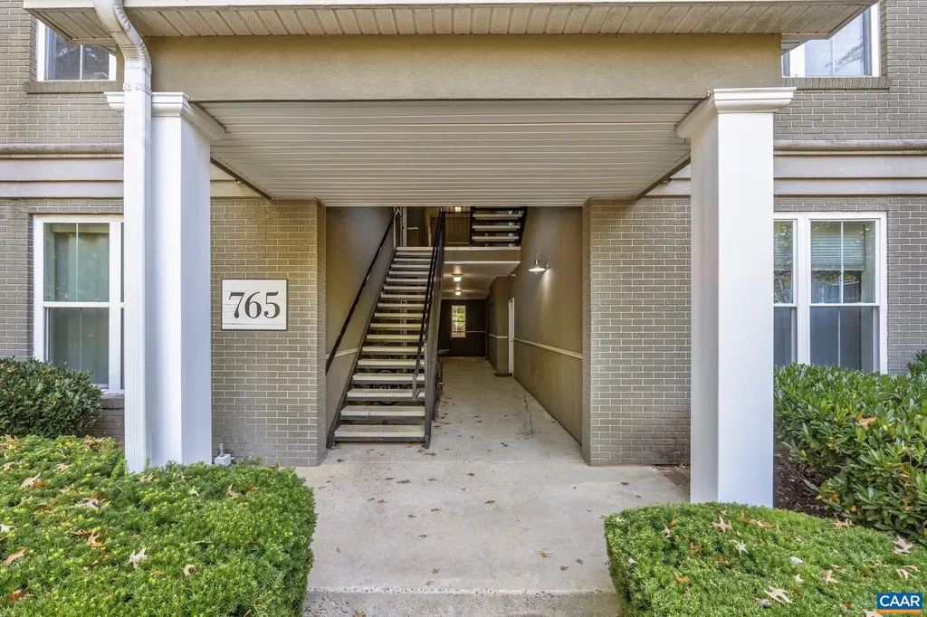 765 Walker Square Charlottesville VA 22903