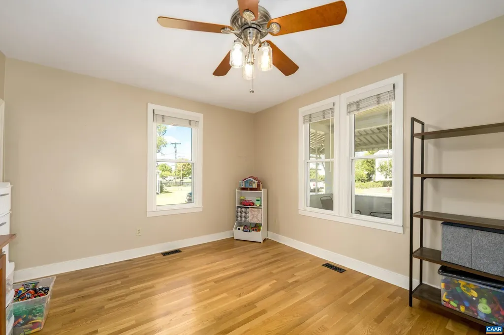 128 West Street Louisa VA 23093