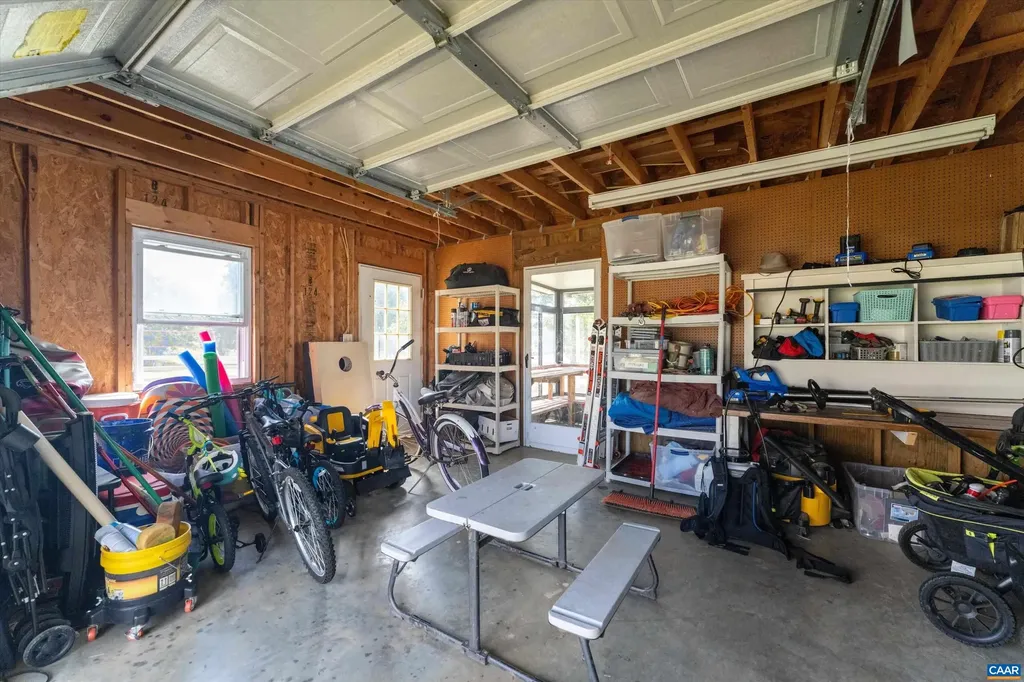 128 West Street Louisa VA 23093