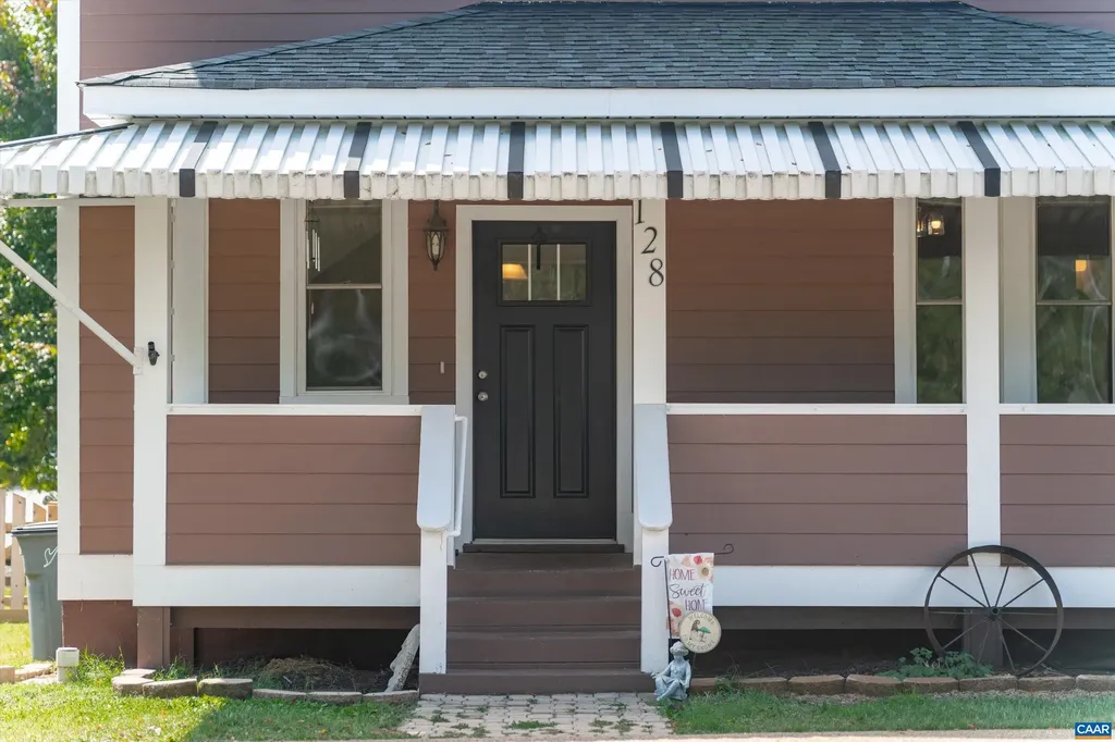128 West Street Louisa VA 23093