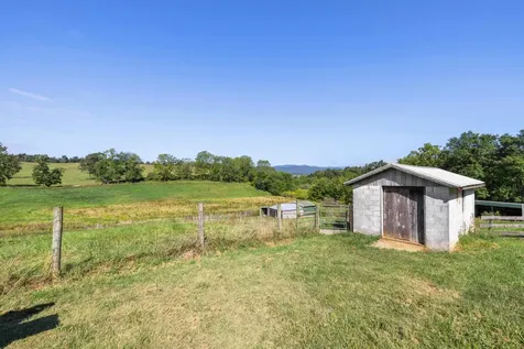 146 Mish Barn Road Middlebrook VA 24459