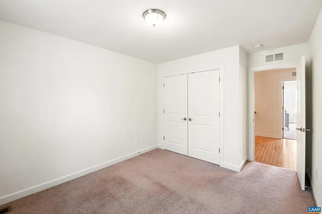 109 Junction Lane Charlottesville VA 22902