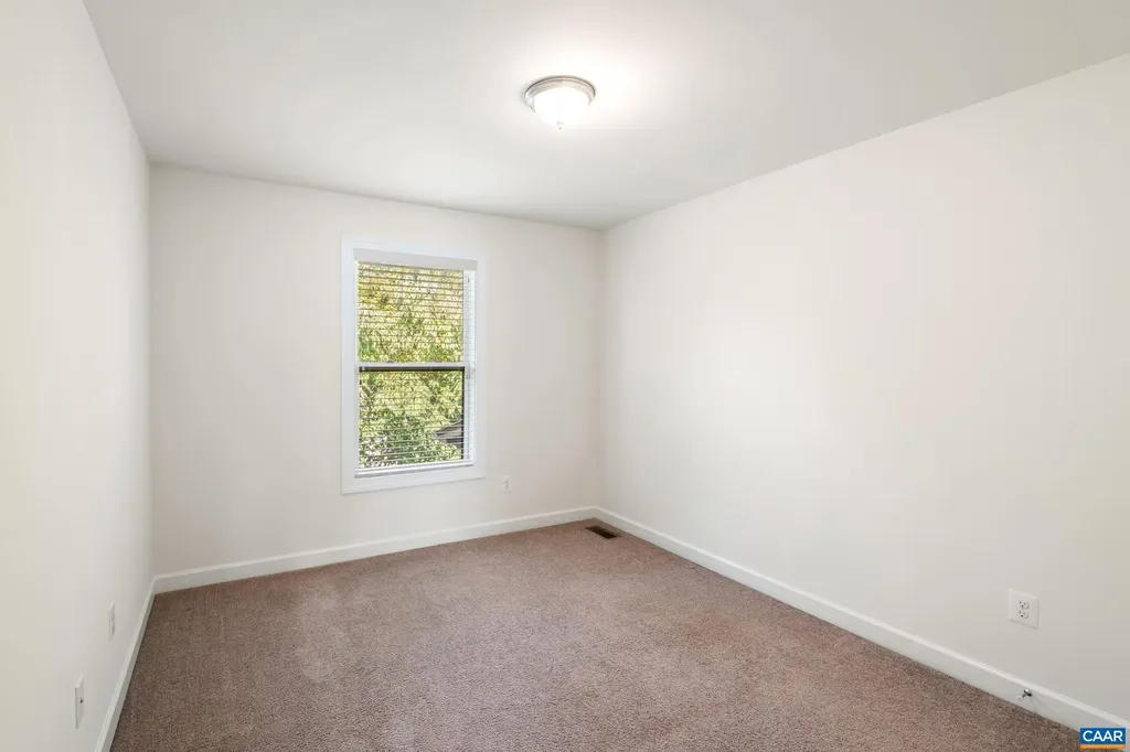 109 Junction Lane Charlottesville VA 22902