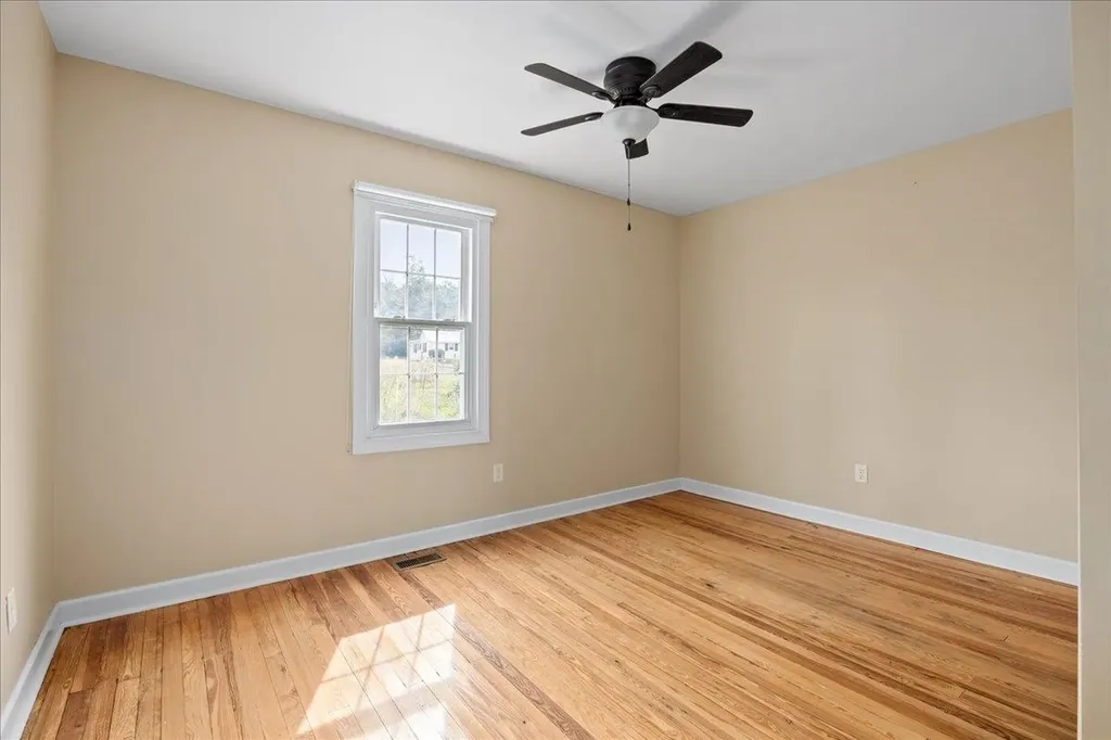 225 Stull Run Lane Grottoes VA 24441