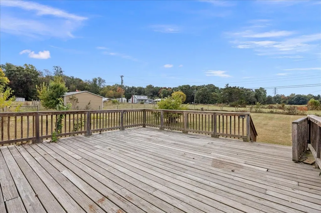 225 Stull Run Lane Grottoes VA 24441