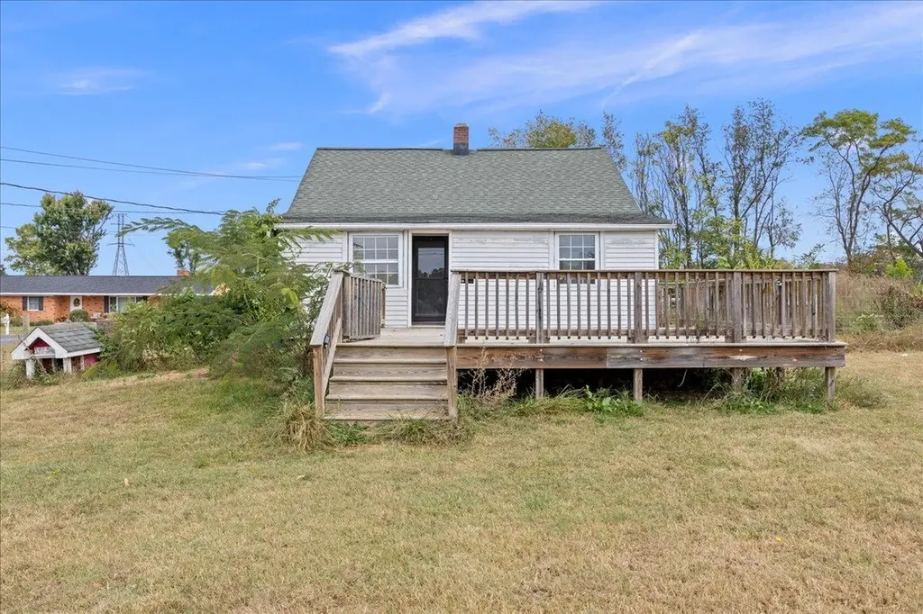 225 Stull Run Lane Grottoes VA 24441