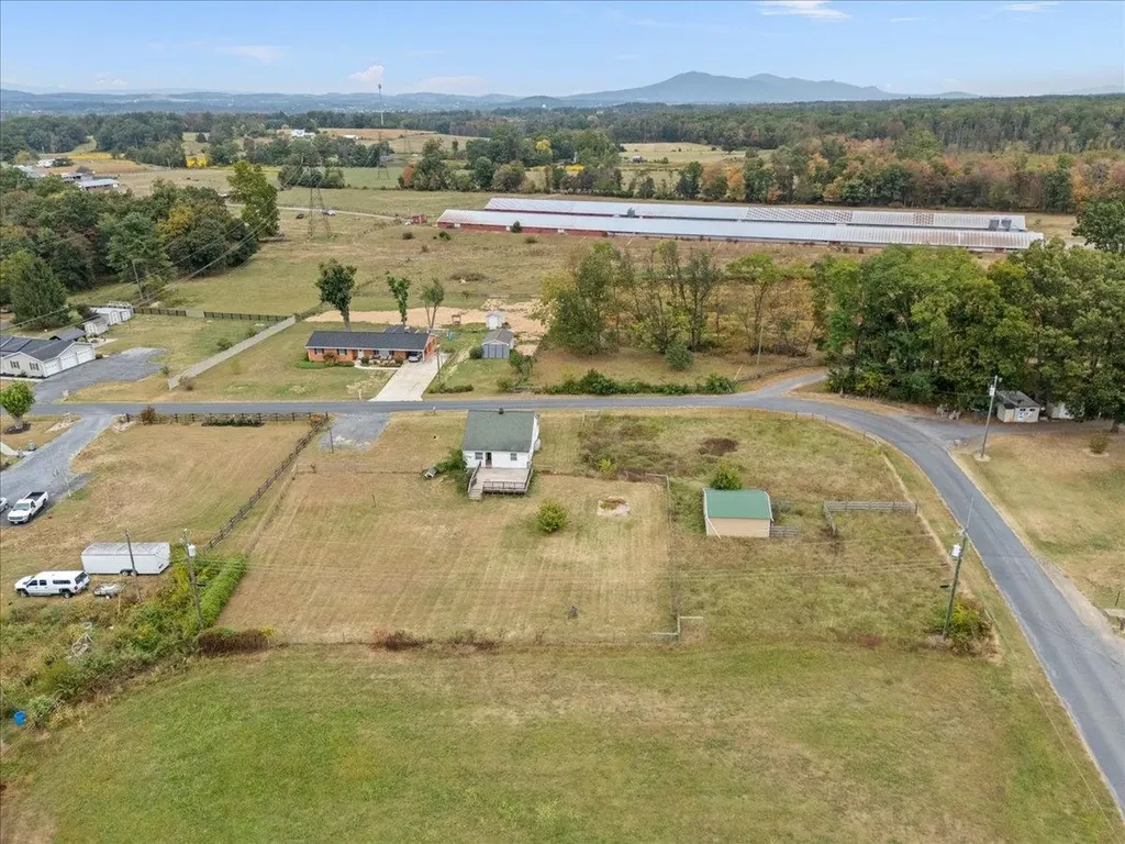 225 Stull Run Lane Grottoes VA 24441