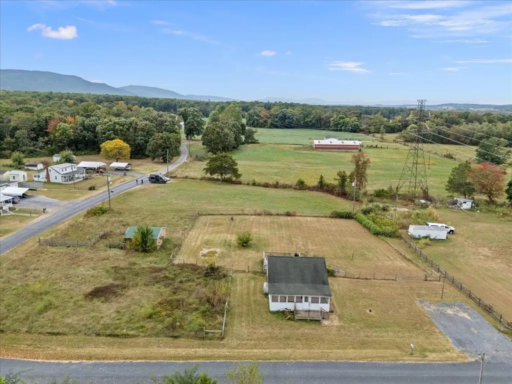 225 Stull Run Lane Grottoes VA 24441