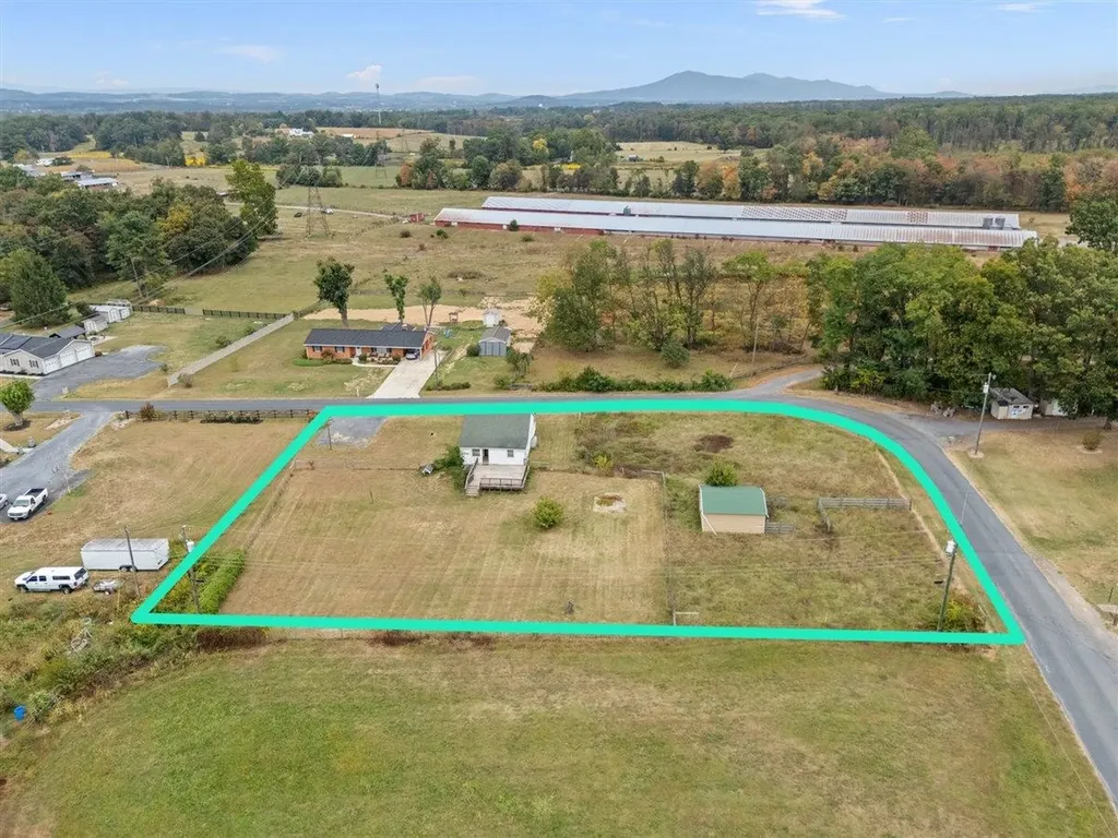 225 Stull Run Lane Grottoes VA 24441