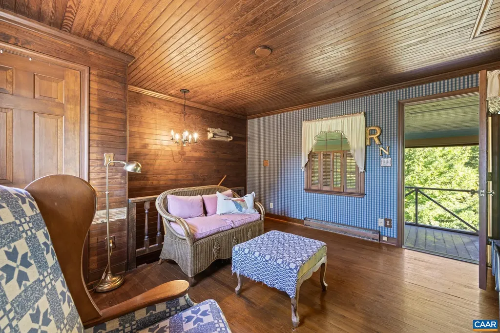 9290 Old Green Mountain Road Esmont VA 22937