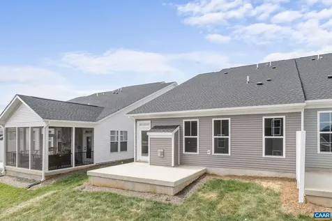 208 Sunbird Lane Waynesboro VA 22980