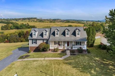 49 Johns Valley Drive Fishersville VA 22939