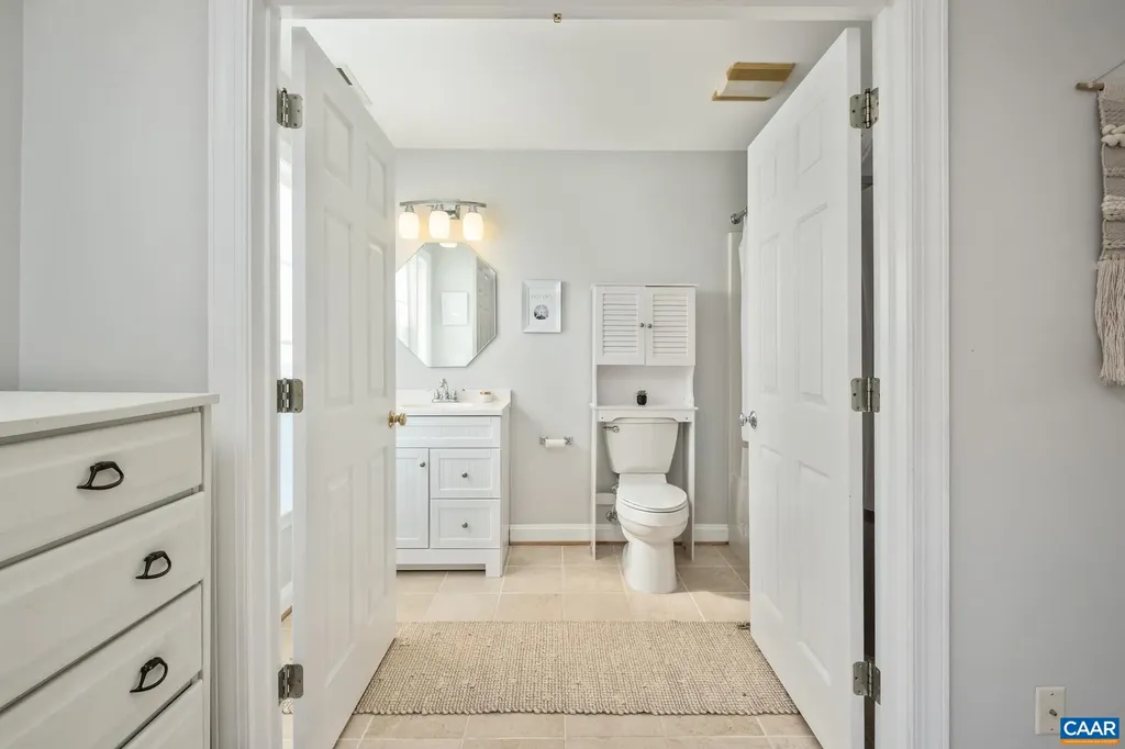 3070 Chimney Ridge Charlottesville VA 22911