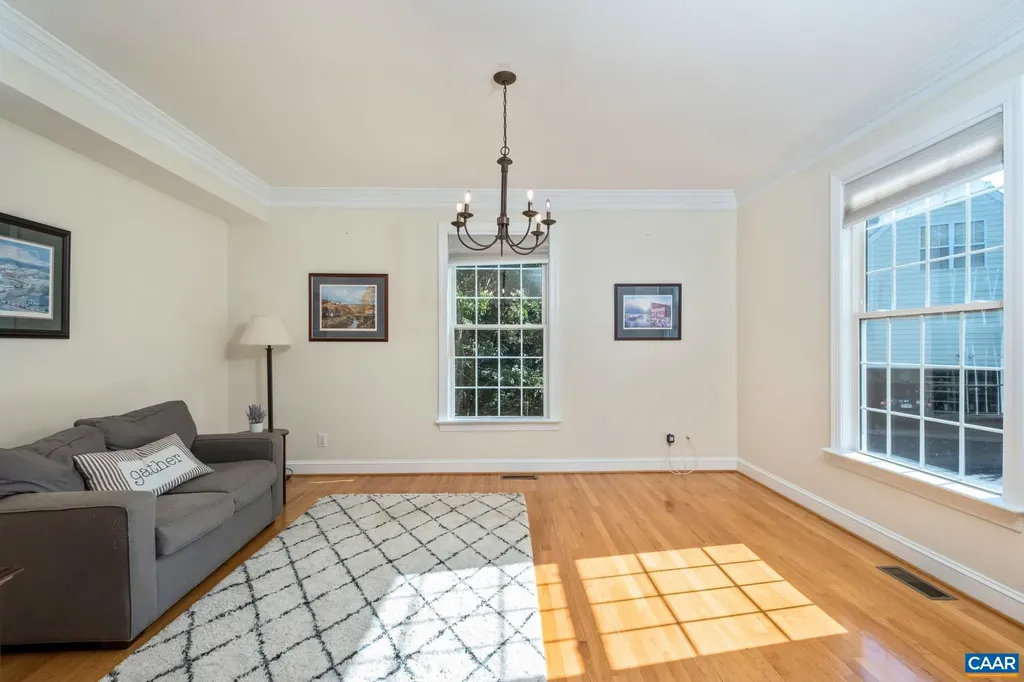 3070 Chimney Ridge Charlottesville VA 22911