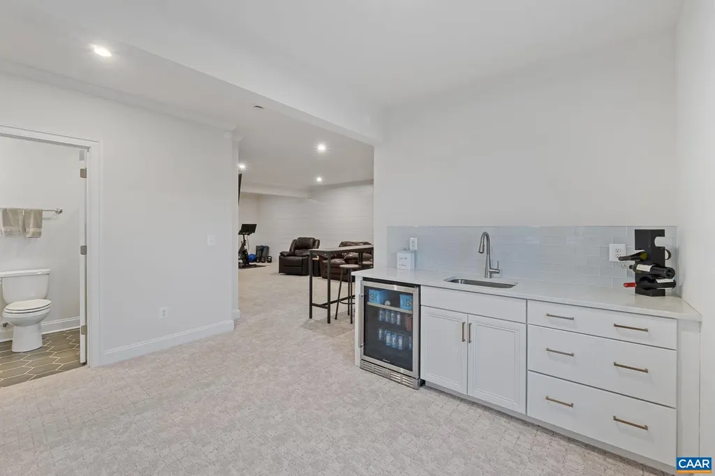 3712 Thicket Run Place Charlottesville VA 22911