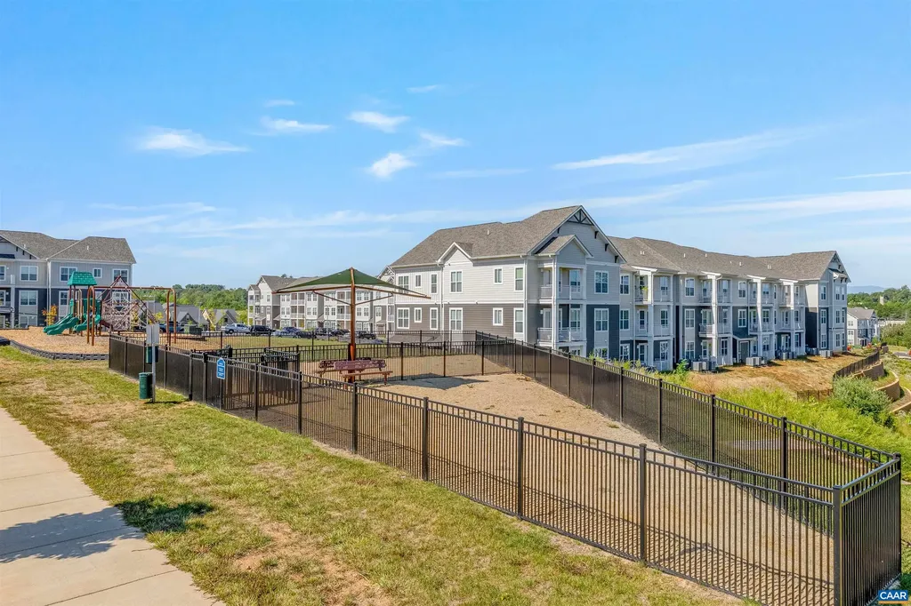 3712 Thicket Run Place Charlottesville VA 22911