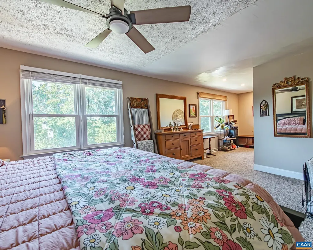 2450 Gobblers Ridge Charlottesville VA 22902