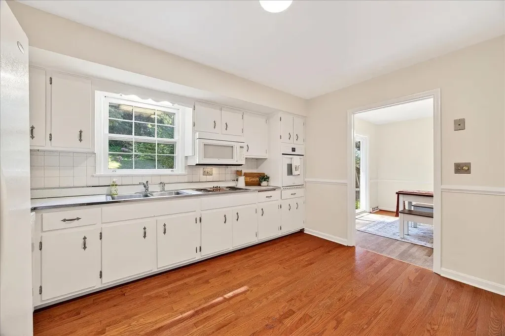 418 Cardinal Street Staunton VA 24401