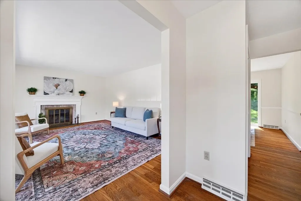 418 Cardinal Street Staunton VA 24401