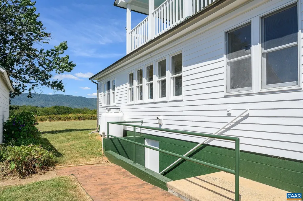 9175 Batesville Road Afton VA 22902