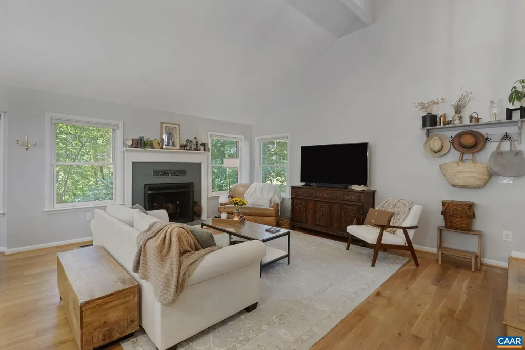 3915 William Court Charlottesville VA 22903